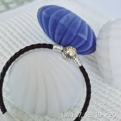 Pulsera sencilla de cuero