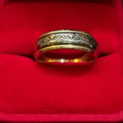 Alianza de compromiso con oro blanco