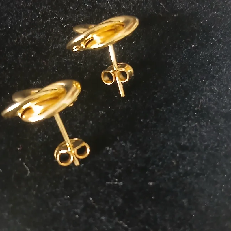 Aretes