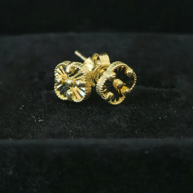 Arete Van Cleef #1