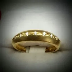 Alianza con 7 brillantes 18K