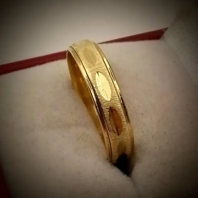 Alianza Maciza Falseada en el Medio Exclusiva 10K