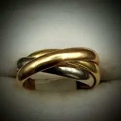 Alianza trioro entrelazadas