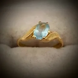 Anillo Con Agua Marina Exclusivo