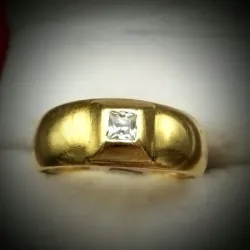 Anillo con brillante