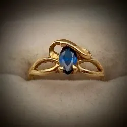 Anillo Con una Almendra en Color Azul