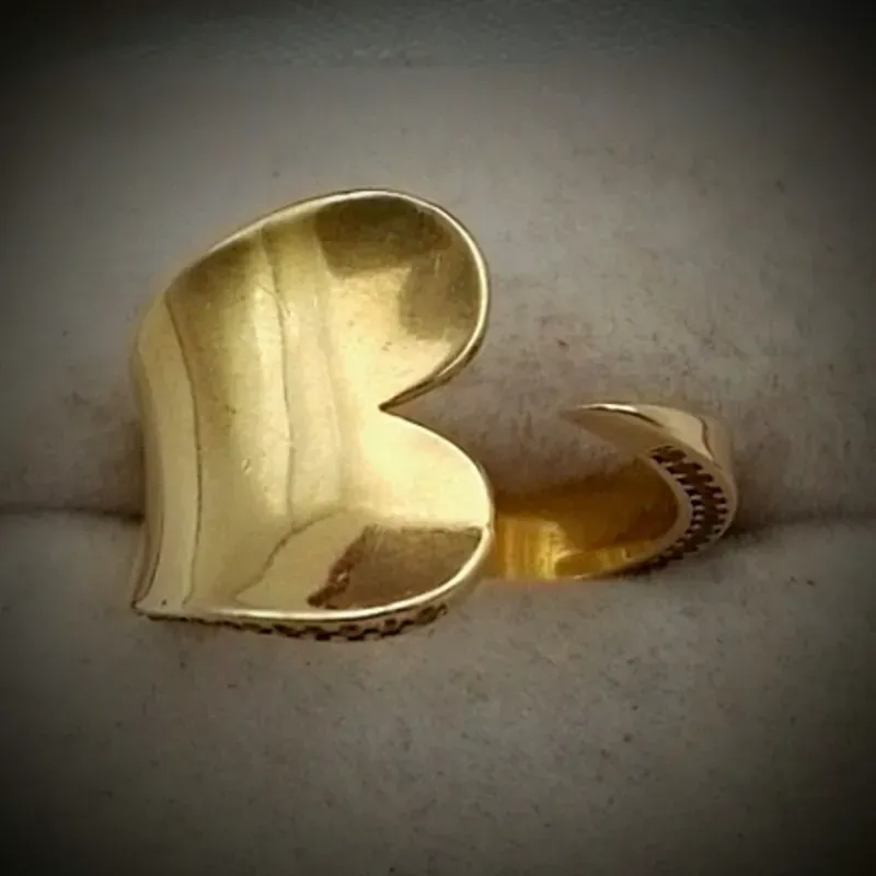 Anillo Corazón Abierto Super Exclusivo Con Circones Blancos Pequeños