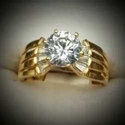 Anillo de compromiso moderno 18K