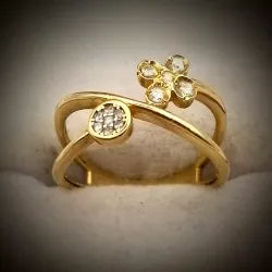 Anillo de Dos Aros Fuertes Macizo con Flor con Circones Blancos