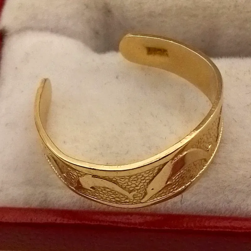 Anillo Del Pie Abierto Con Delfines