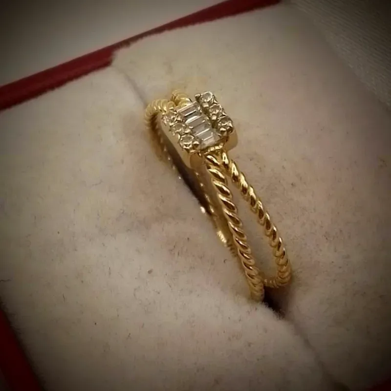Anillo Dos Aros Con Circón Baguette