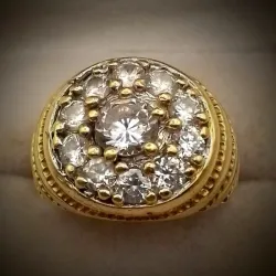 Anillo Estilo Roseta Con Circones Blancos