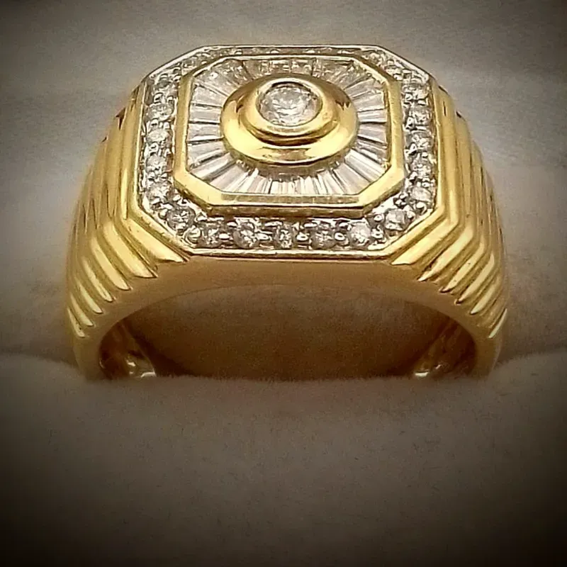 Anillo Exclusivo con Brillantes Joyería AAJ