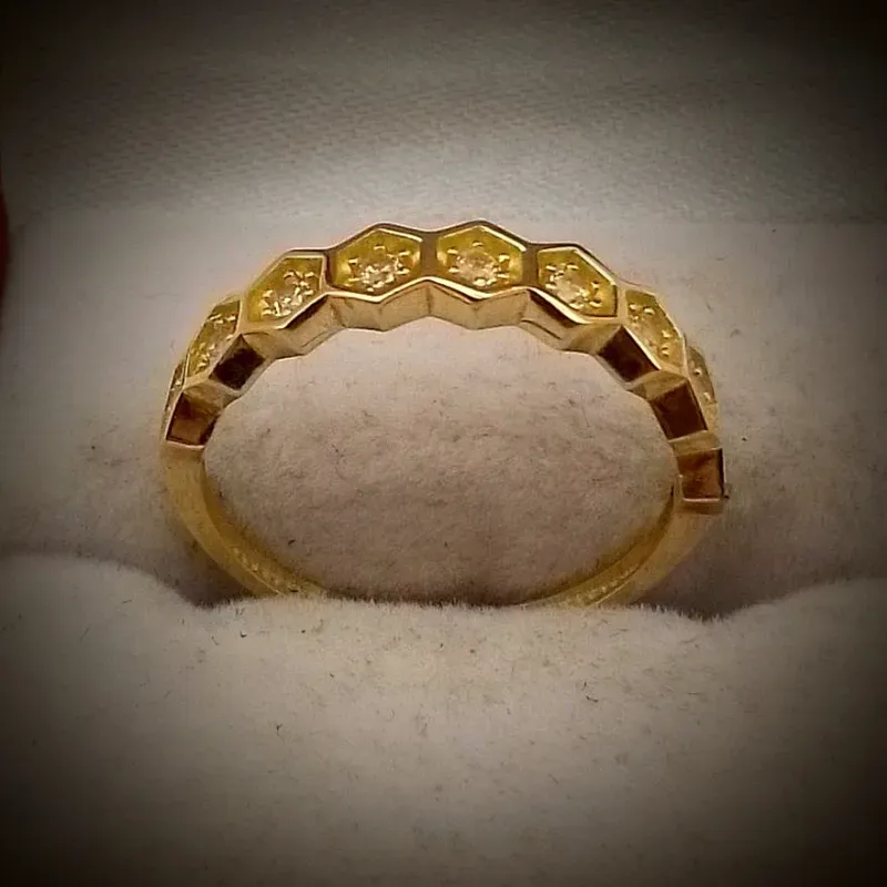 Anillo Nuevo Estilo Cintillo En Forma Hexagonal