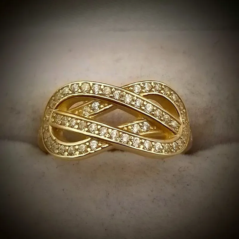 Anillo Nuevo Forma de Hojas Entrelazadas Con Circones