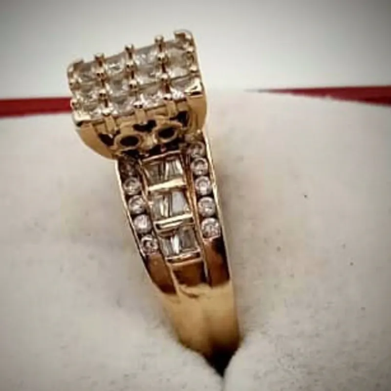 Anillo Original 10K Exclusivo de una sola pieza de Compromiso