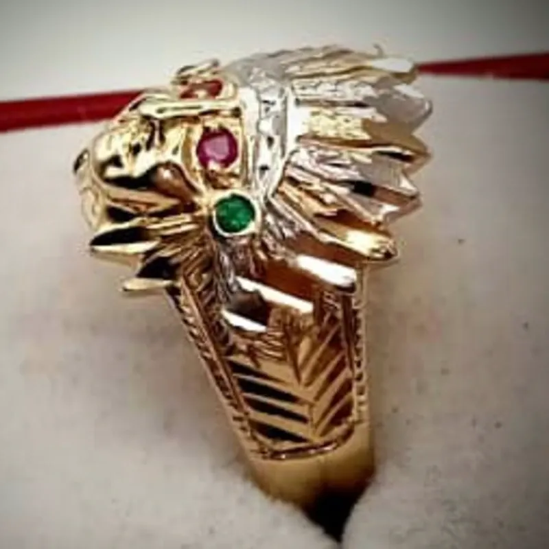 Anillo Original 14K Con Indio en Relieve combinado en oro Blanco y Amarillo