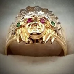 Anillo Original 14K Con Indio en Relieve combinado en oro Blanco y Amarillo