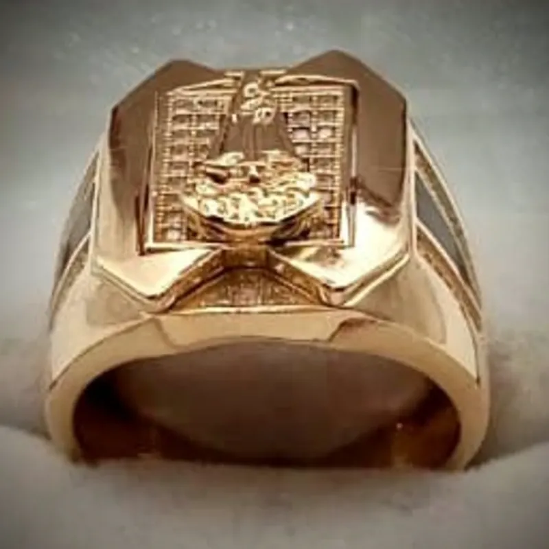 Anillo Original 14K Exclusivo Con Vírgen de la Caridad en Relieve