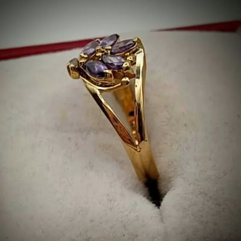 Anillo Original 18K Exclusivo con Gemas Preciosas