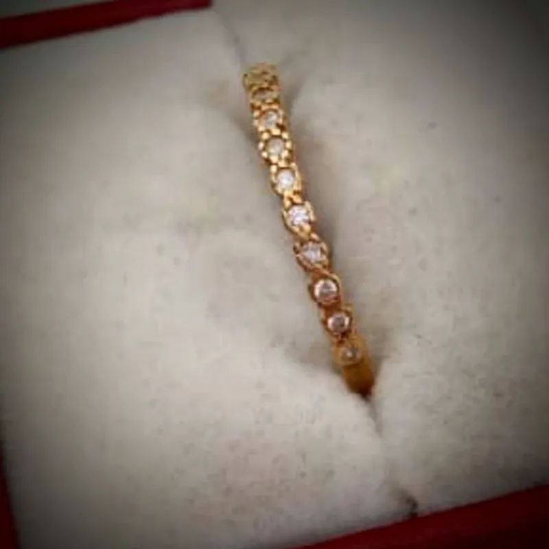 Anillo Original 18K Exclusivo Sencillo Con Circones Redondos Pequeños