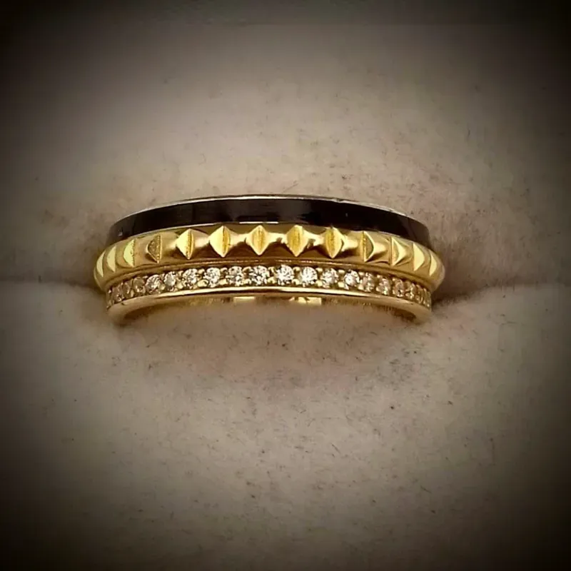 Alianza Nueva con Circones en un lado y por el otro un Trabajo con Negro