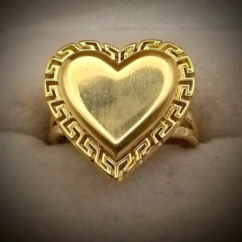 Anillo Versace En Forma de Corazón en Relieve Con Volumen