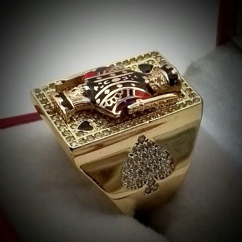 Anillo Volumen Estilo Carta