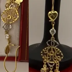 Aretes Colgantes Combinados Con Blanco