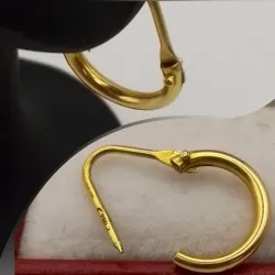 Argollas redondas de tubo fino lisas con cierre africano