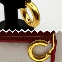 Argollas redondas lisas de tubo medio con cierre italiano