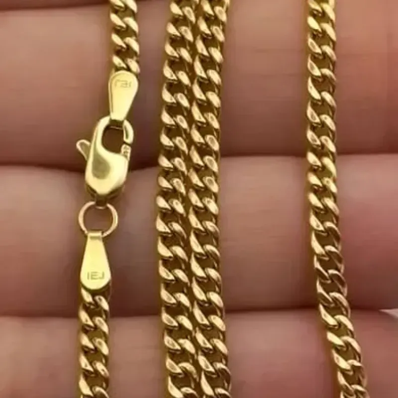 Cadena con Volumen Hueca Corta