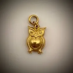 Dije Original 14K Forma de Buho en Relieve
