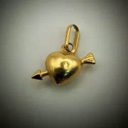 Dije Original 18K En forma de corazón con volumen con Flecha