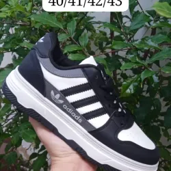 Adidas blanco y negro