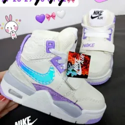 BOTA BLANCA NIKE DETALLES LILA 🎀🤍💜