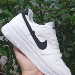 Nike blanco logo negro
