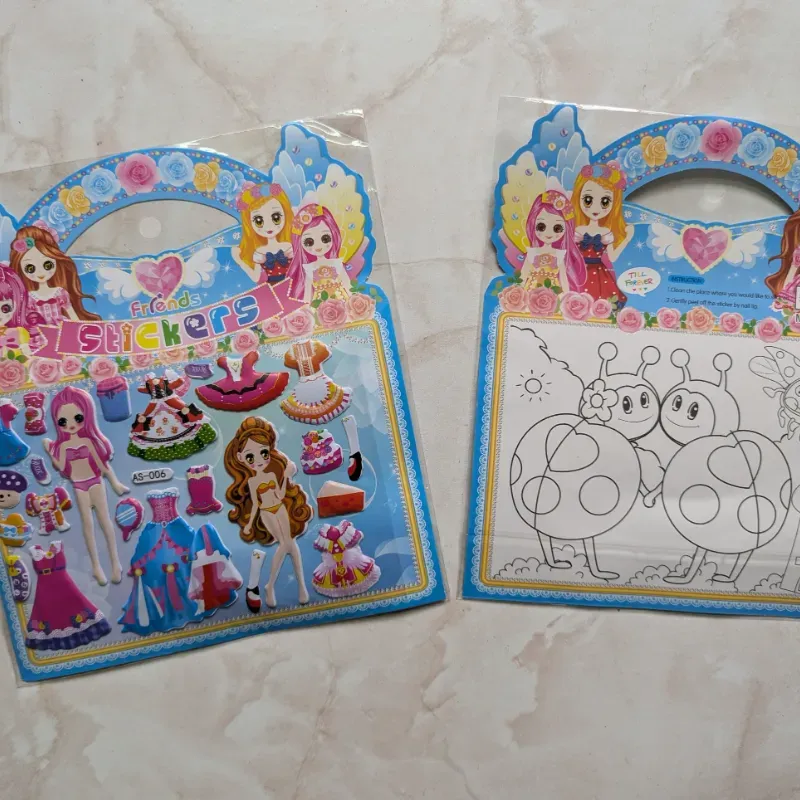 Carton de stickers de cuquitas 