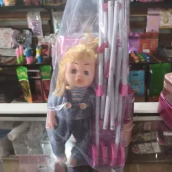 Muñeca bebé con coche