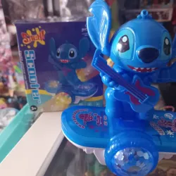 Muñeco con sonido y movimiento 