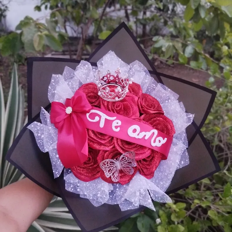 Flores y Corona