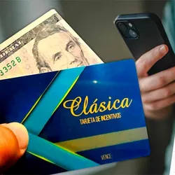 USD en Tarjeta Clásica.