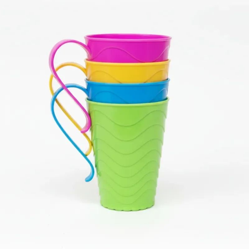 Juego de jarras plásticas