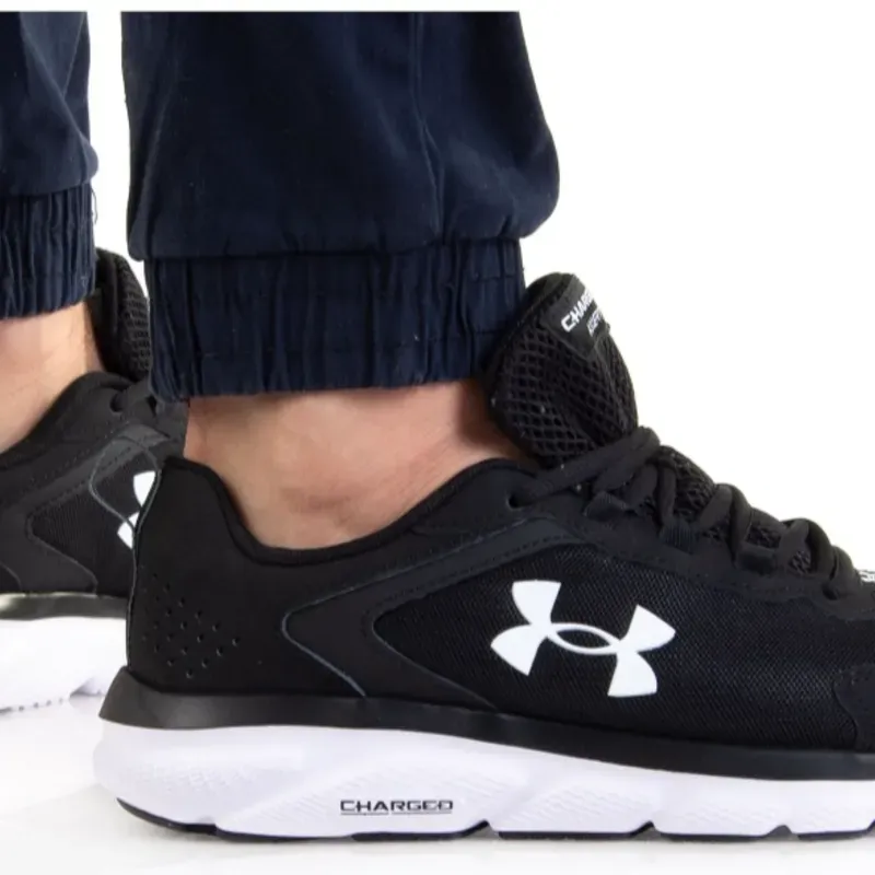 Tenis Under Armour Charged Assert 9