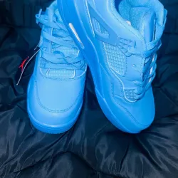 Tenis JORDÁN RETRO 4