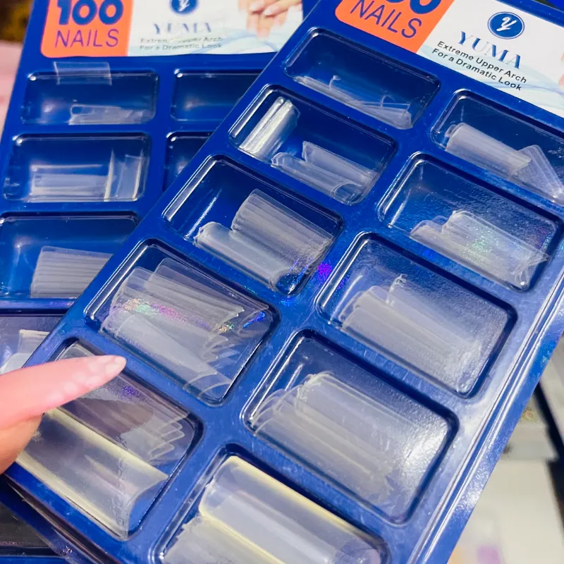 Caja de 100 uñas curva c medianas