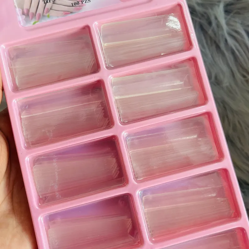 Caja de 100 uñas curva C 