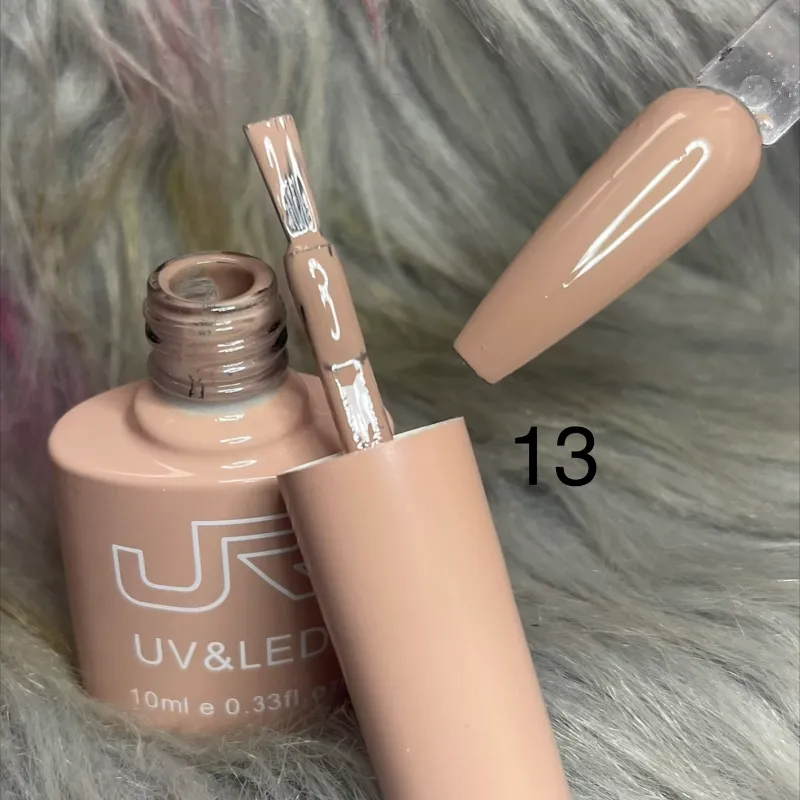 Gel Jr nude