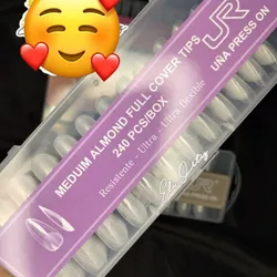 Medium Almond full JR