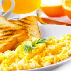 HUEVOS REVUELTOS